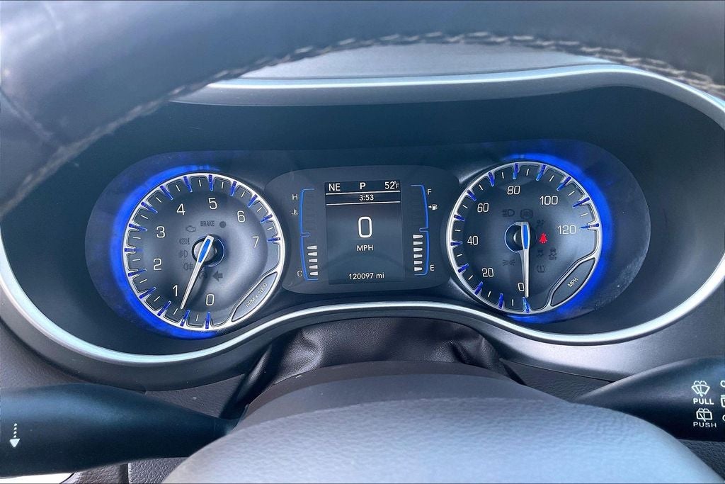 2020 Chrysler Voyager LXI