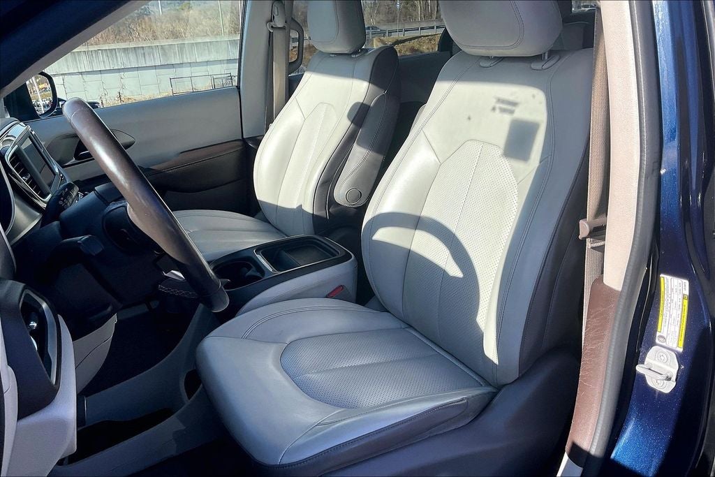 2020 Chrysler Voyager LXI