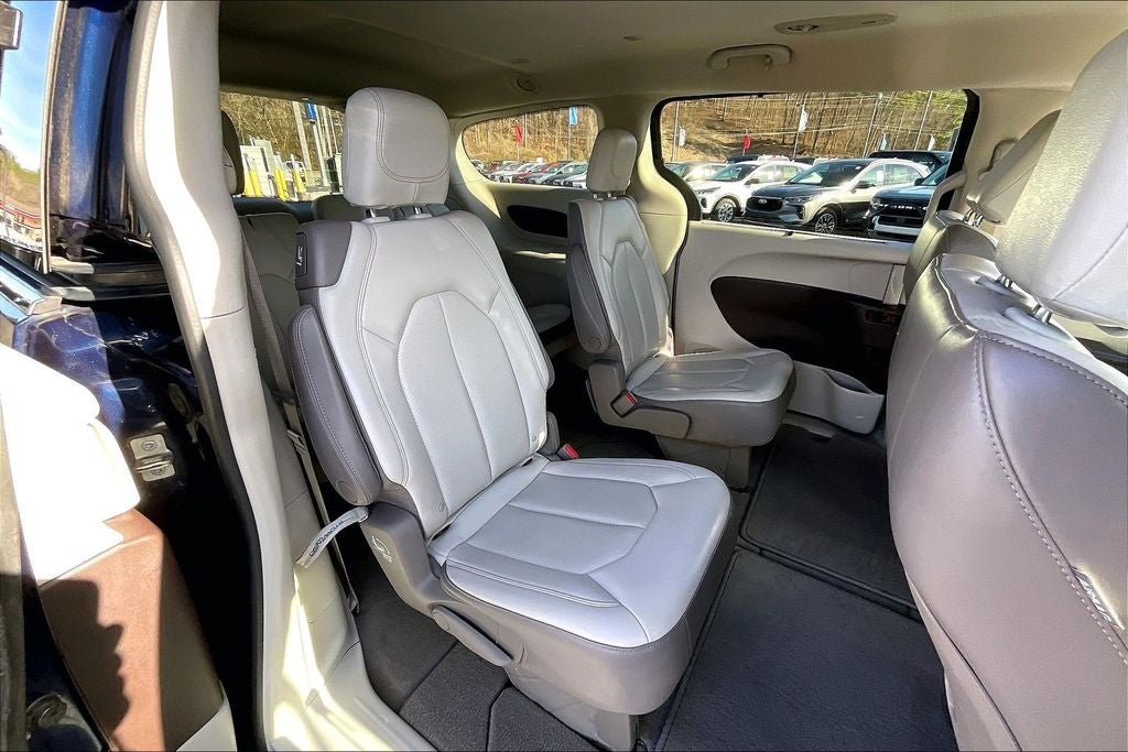 2020 Chrysler Voyager LXI