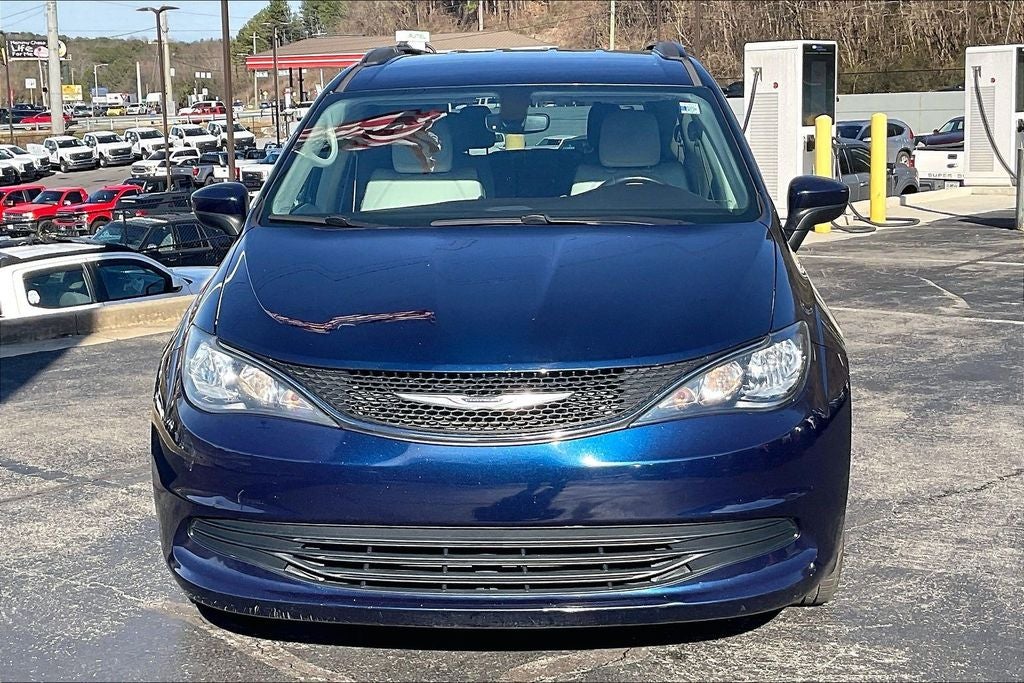 2020 Chrysler Voyager LXI