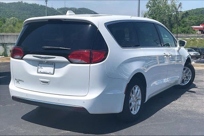 2020 Chrysler Pacifica Touring