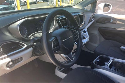 2020 Chrysler Pacifica Touring