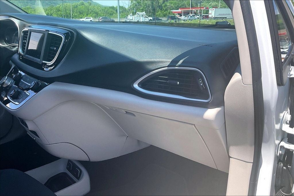 2020 Chrysler Pacifica Touring