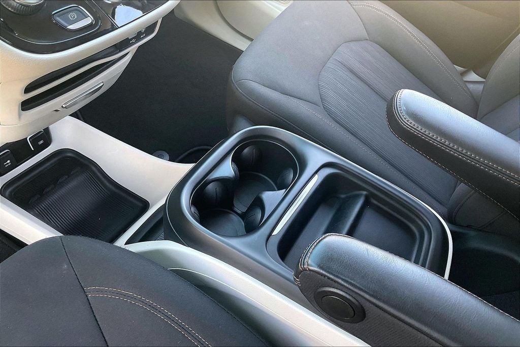 2020 Chrysler Pacifica Touring