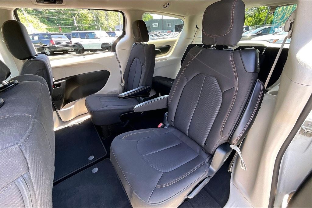 2020 Chrysler Pacifica Touring