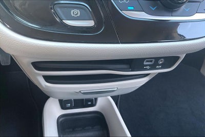 2020 Chrysler Pacifica Touring