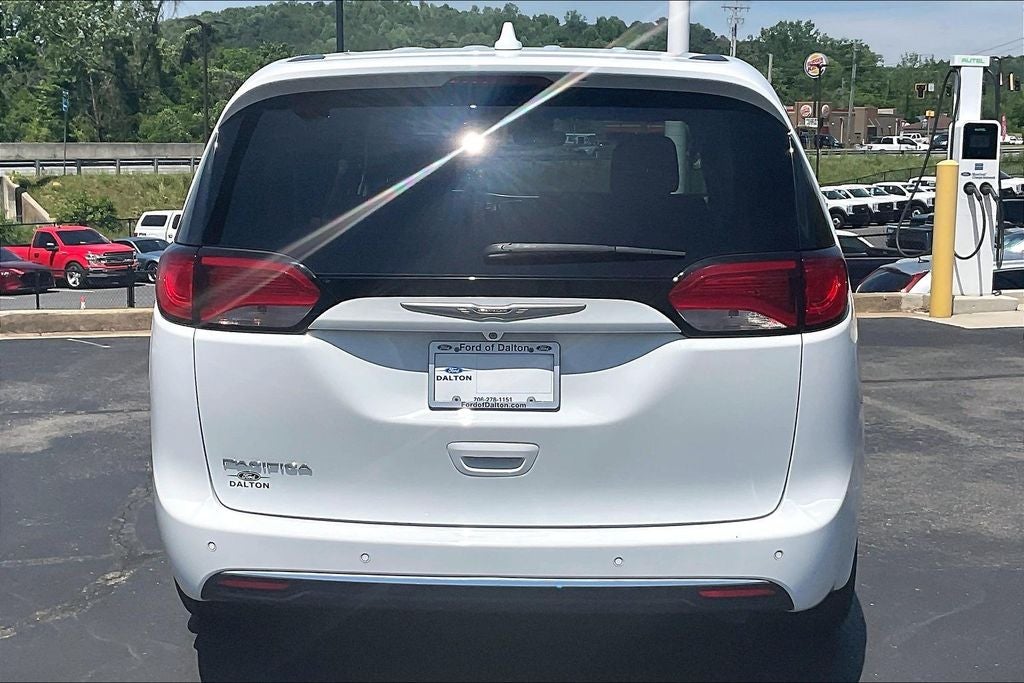 2020 Chrysler Pacifica Touring