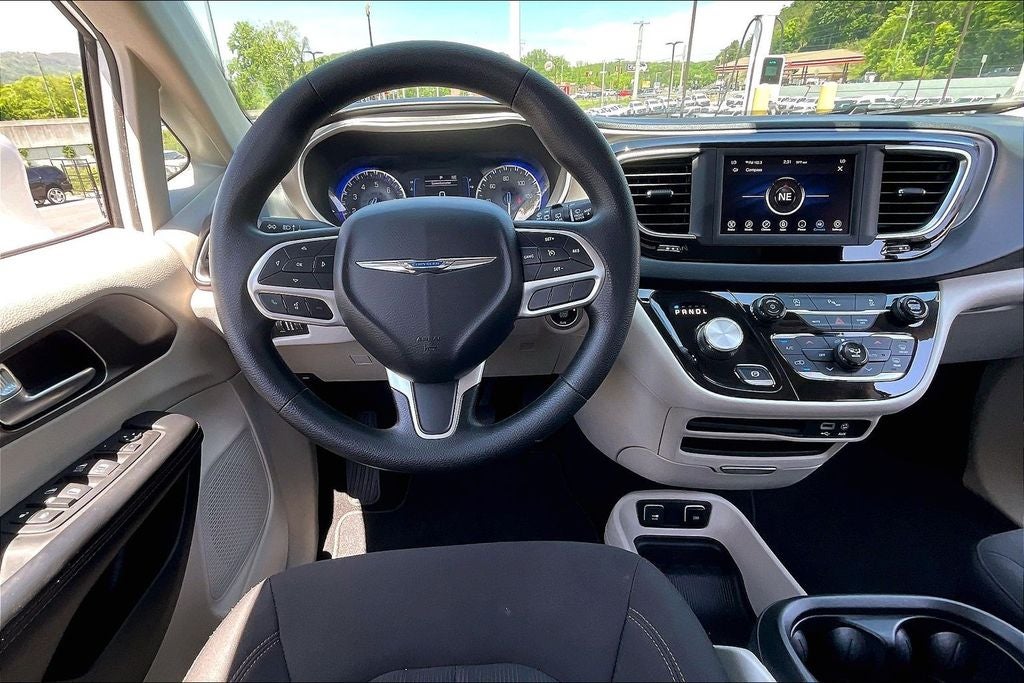 2020 Chrysler Pacifica Touring