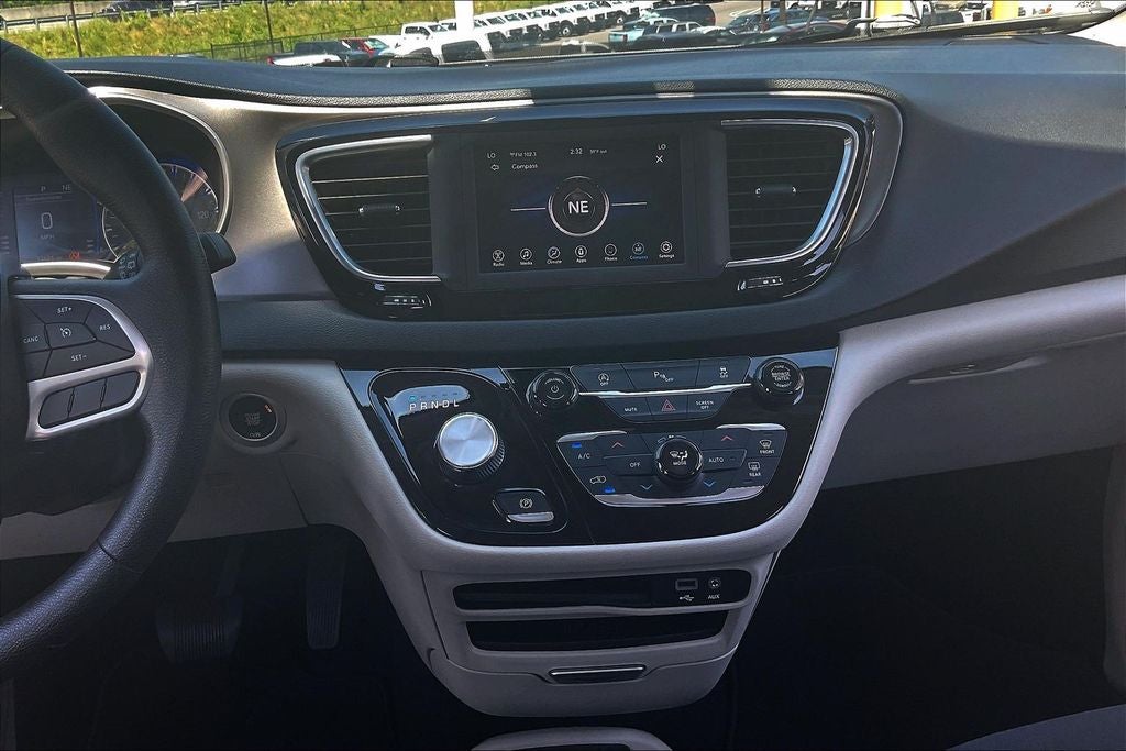 2020 Chrysler Pacifica Touring