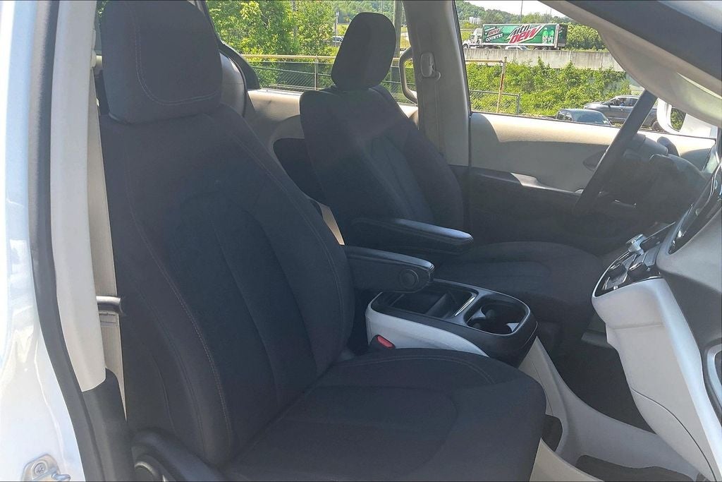 2020 Chrysler Pacifica Touring