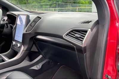 2022 Ford Edge ST Line