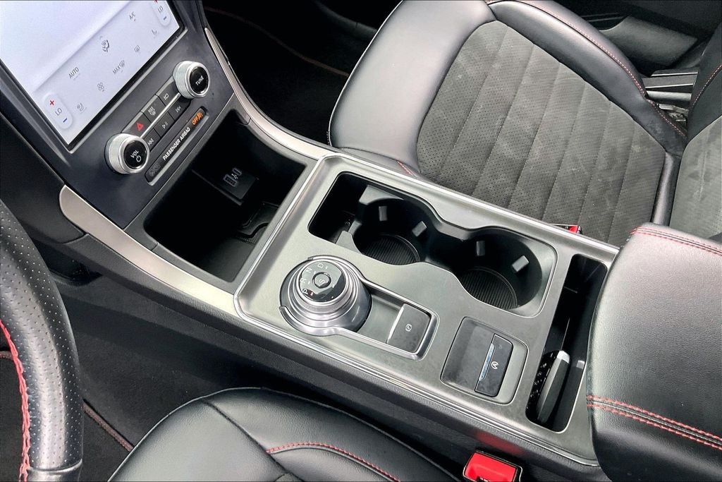 2022 Ford Edge ST Line