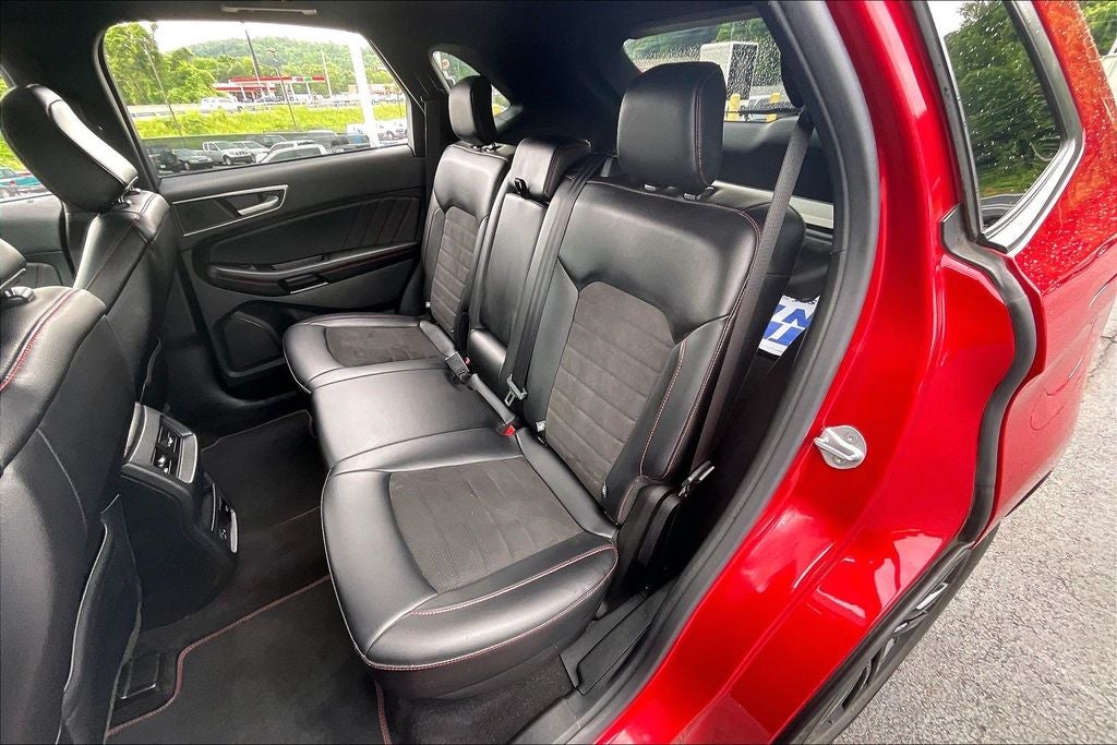 2022 Ford Edge ST Line