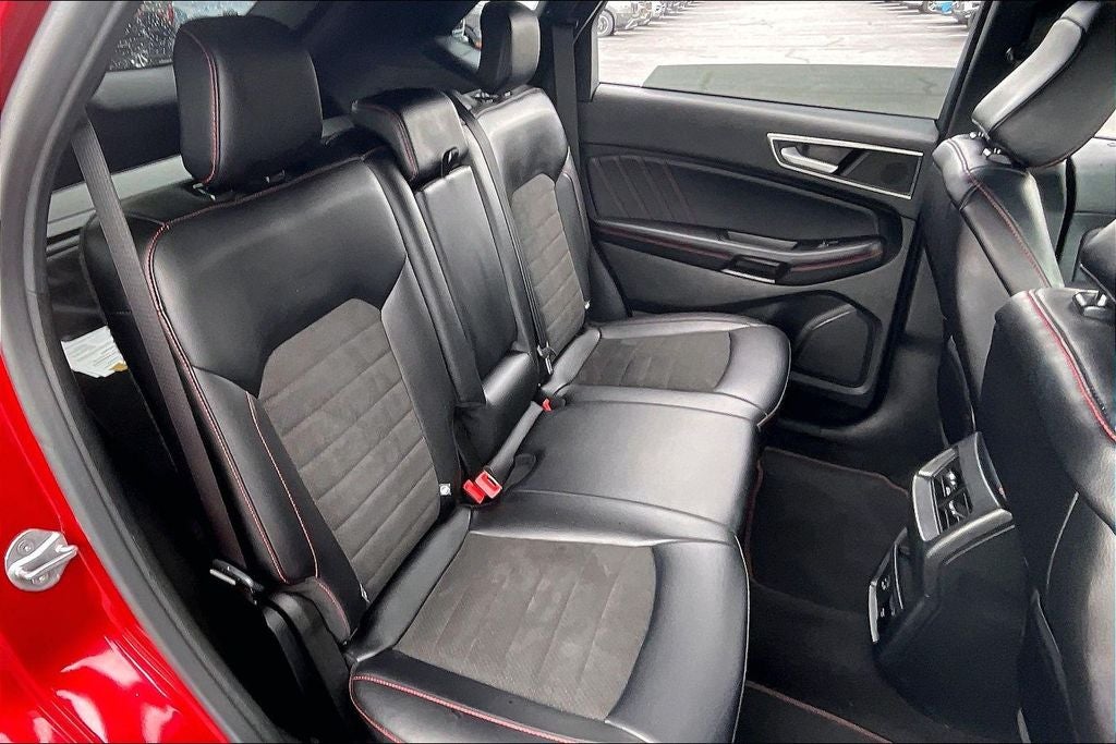2022 Ford Edge ST Line