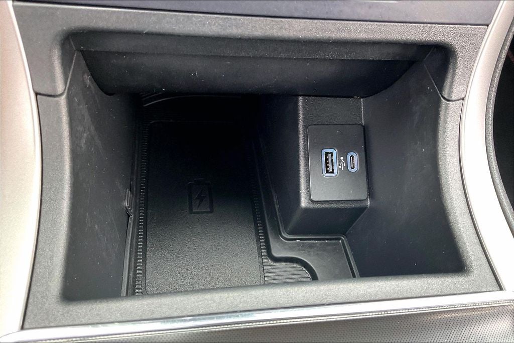 2022 Ford Edge ST Line