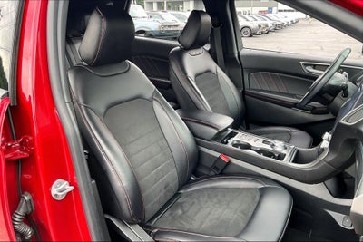 2022 Ford Edge ST Line