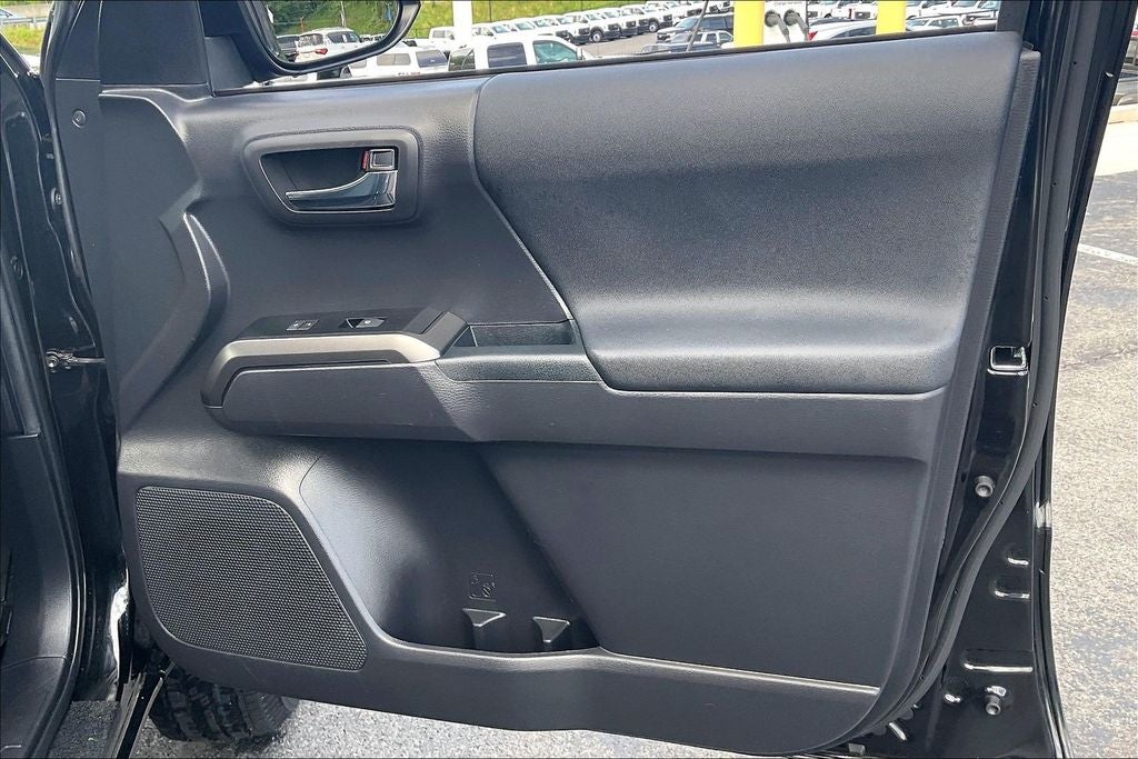 2022 Toyota Tacoma TRD Off-Road V6