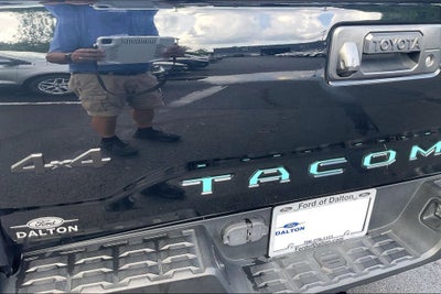 2022 Toyota Tacoma TRD Off-Road V6