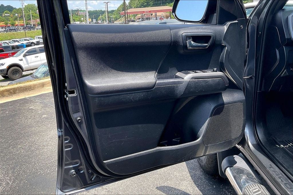 2023 Toyota Tacoma TRD Off-Road V6