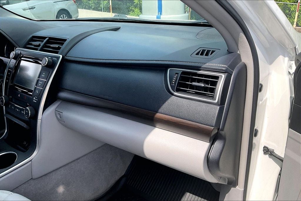 2016 Toyota Camry XLE