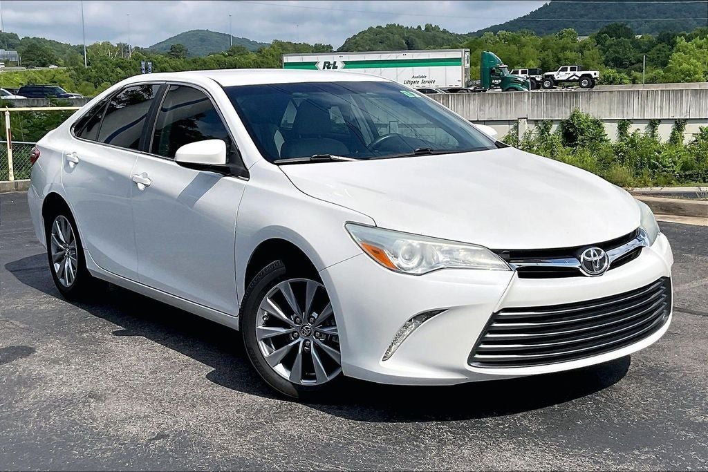2016 Toyota Camry XLE