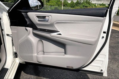 2016 Toyota Camry XLE