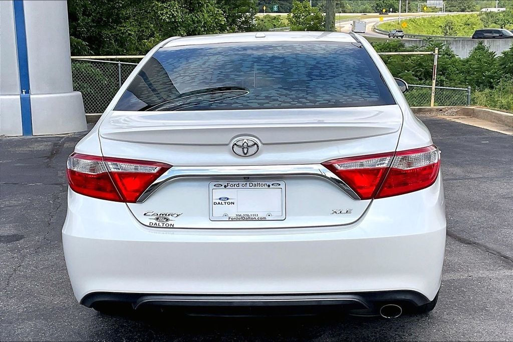 2016 Toyota Camry XLE