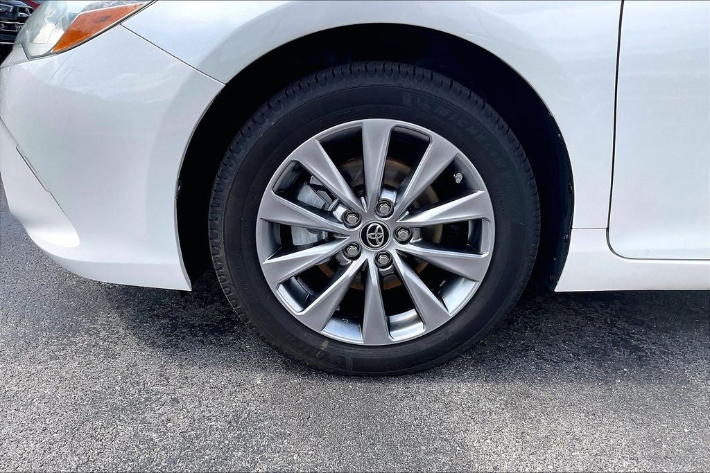 2016 Toyota Camry XLE