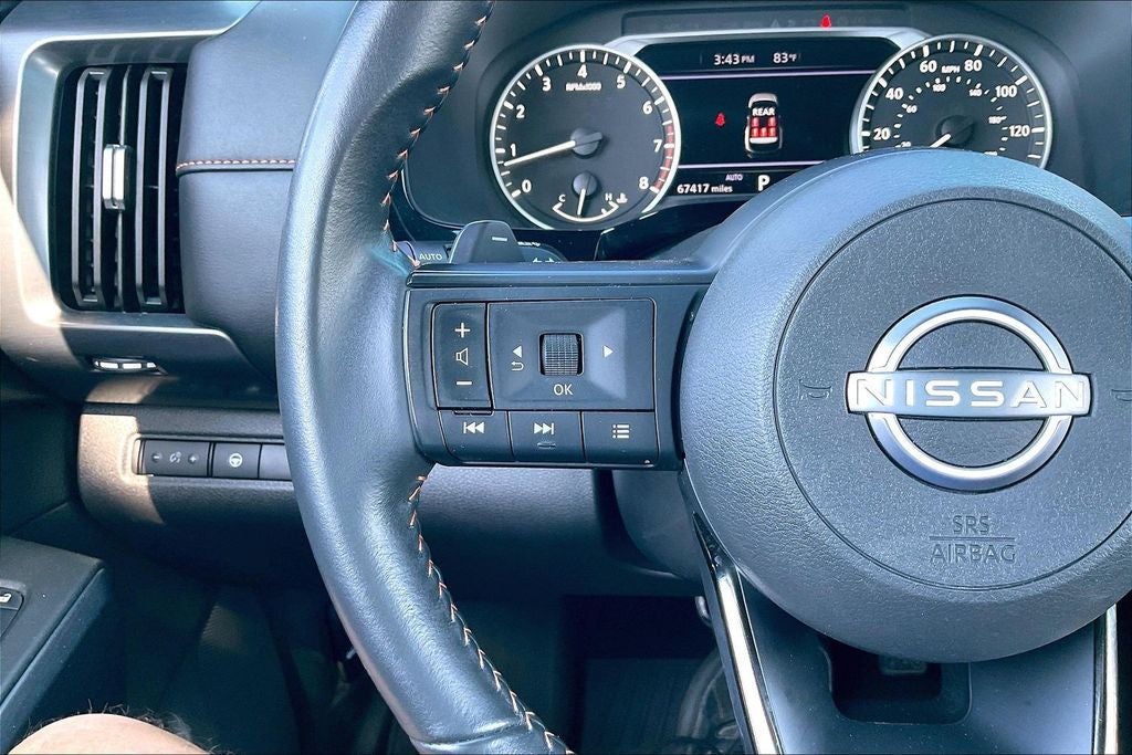 2024 Nissan Pathfinder SV