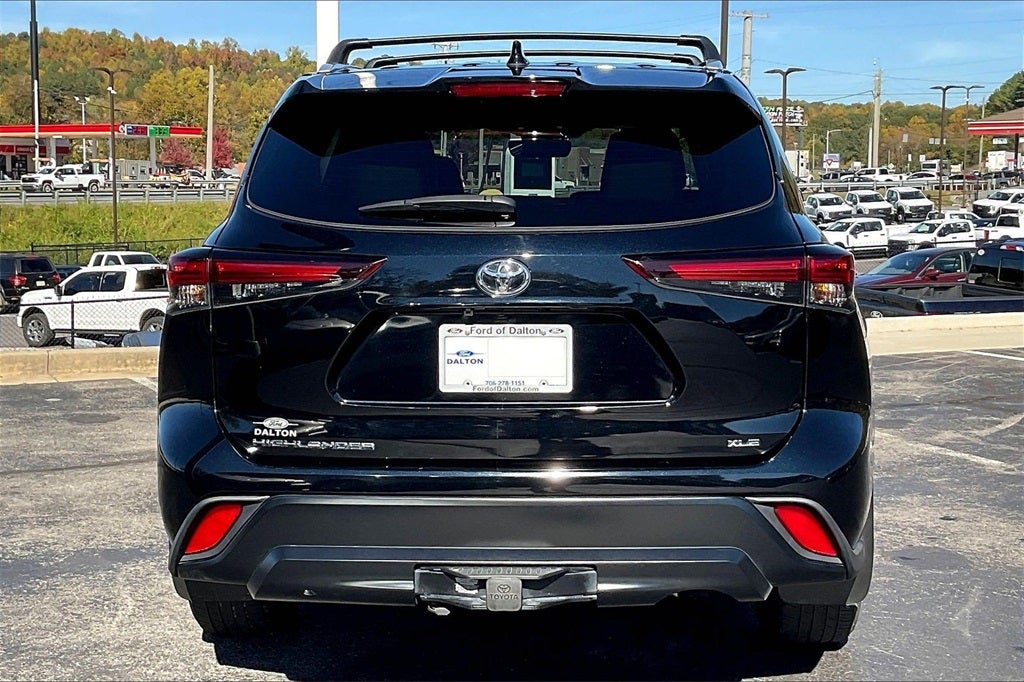 2024 Toyota Highlander LE