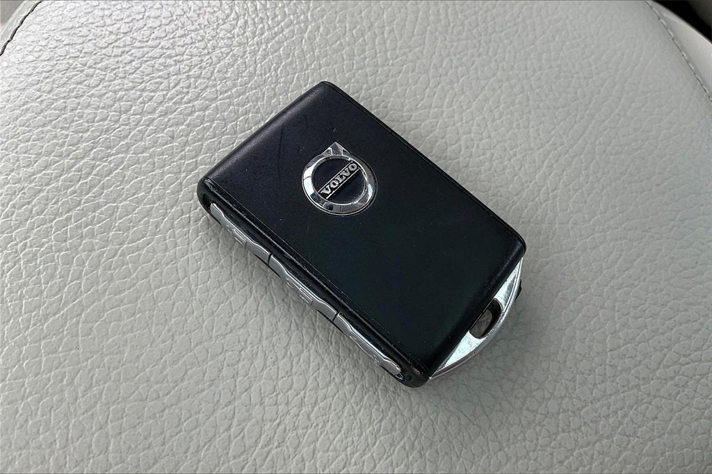 2019 Volvo S60 T6 Momentum