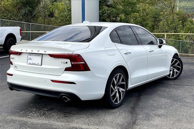 2019 Volvo S60 T6 Momentum
