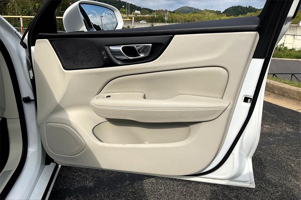 2019 Volvo S60 T6 Momentum