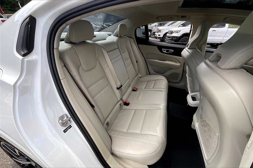 2019 Volvo S60 T6 Momentum