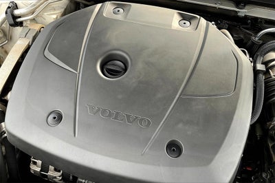 2019 Volvo S60 T6 Momentum