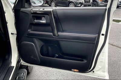 2022 Toyota 4Runner TRD Off-Road