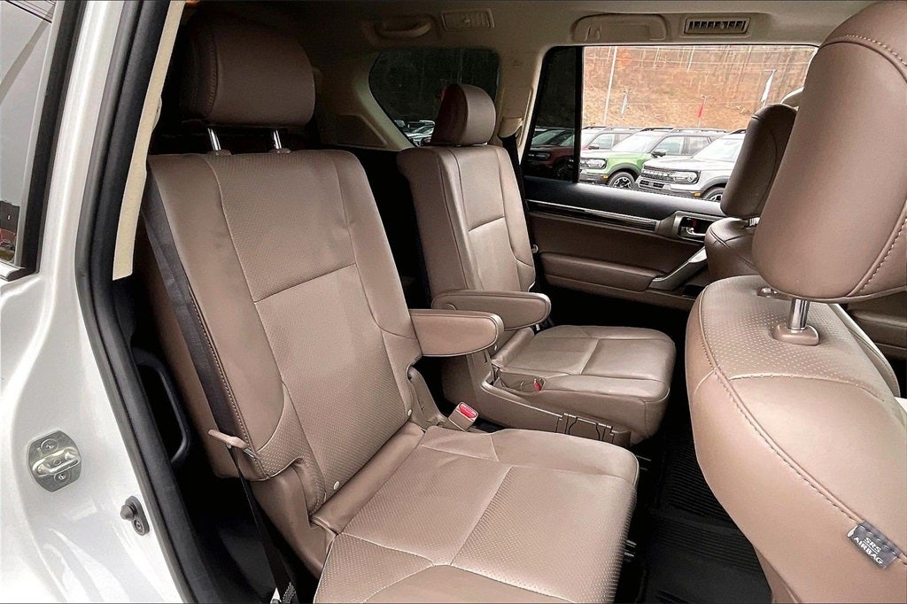 2023 Lexus GX 460 Luxury