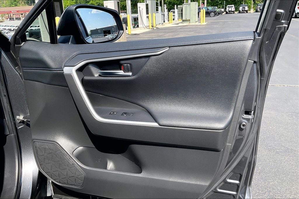 2020 Toyota RAV4 Hybrid XSE