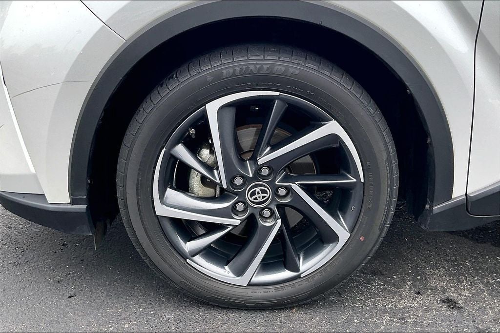 2022 Toyota C-HR Limited