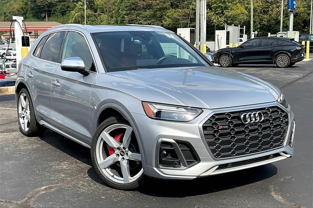 2022 Audi SQ5 Premium Plus quattro