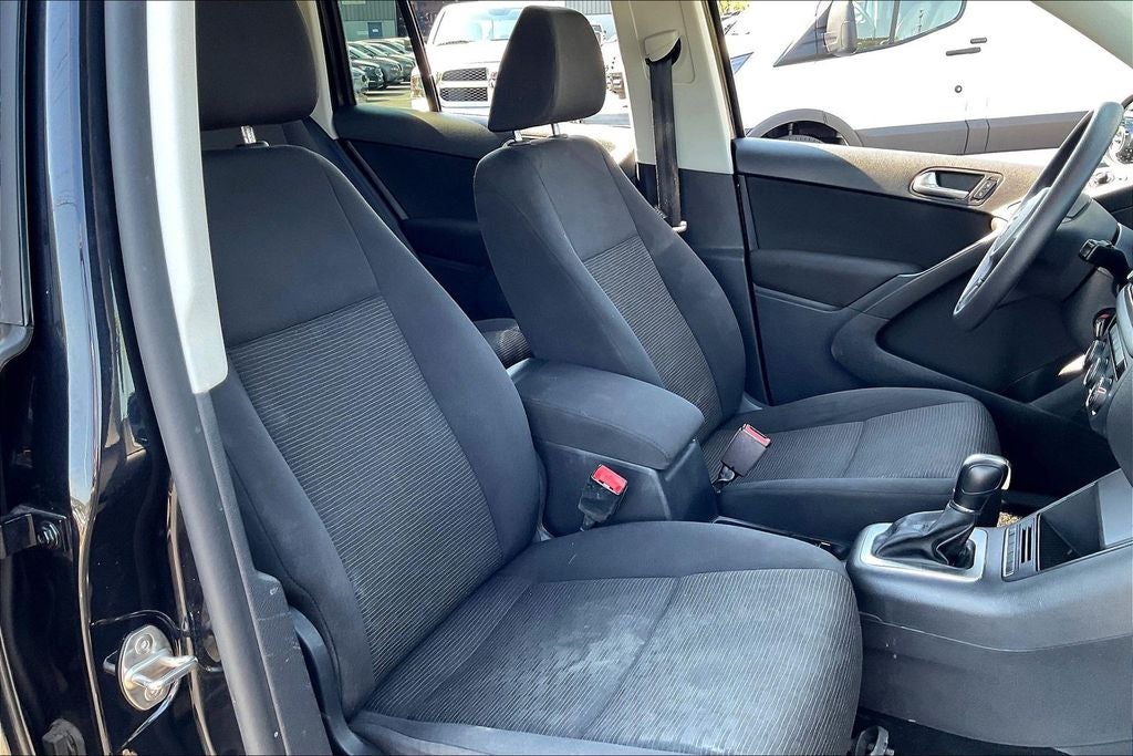 2017 Volkswagen Tiguan Limited 2.0T