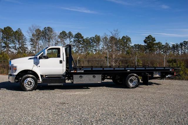 2025 Ford F-650SD F-650 SD Gas Straight Frame