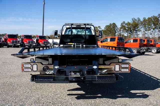 2025 Ford F-650SD F-650 SD Gas Straight Frame